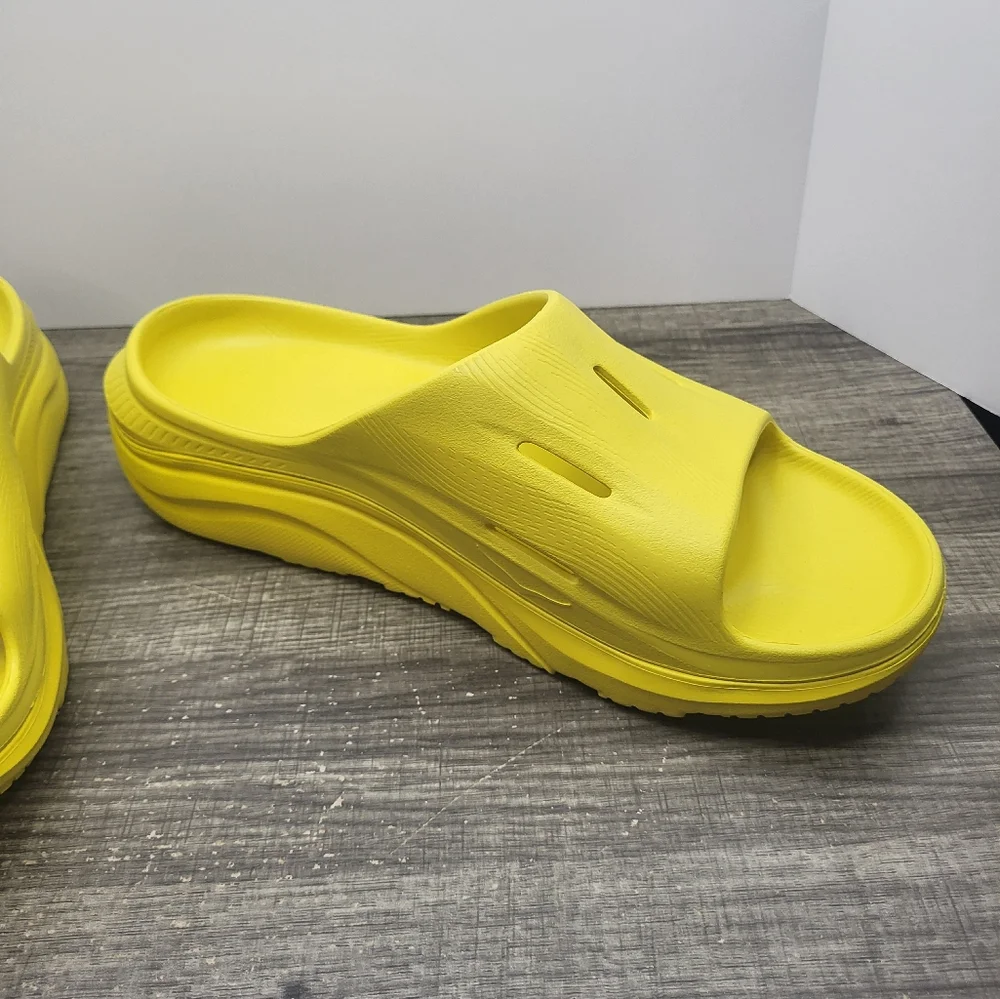 Hoka One One Ora Recovery Slide 3 New Men’s Size 12 US Passon Fruit